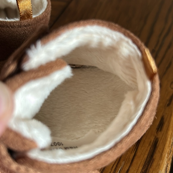Baby Shoes - Picture 4 of 6